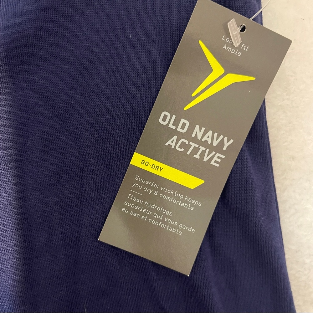 NWT Old Navy Active Lightweight Loose Long Sleeve Workout Top Shirt Women's S - Picture 3 of 7
